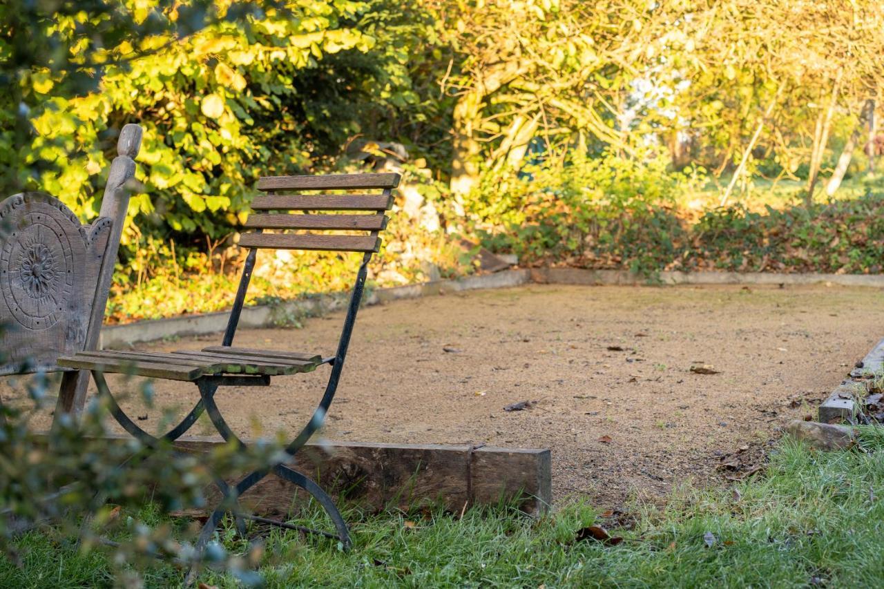 Au Four Et Au Jardin Villa Namur Bagian luar foto